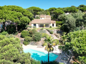 Villa Boca à Gigaro - Avec vue et piscine chauffée